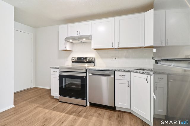 172 Towne House Road 172, Hamden, CT 06514