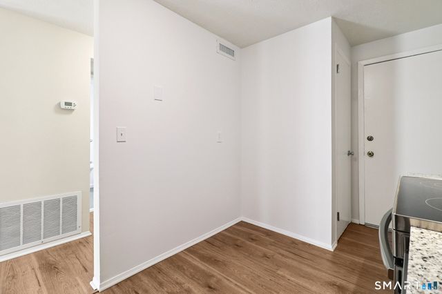 172 Towne House Road 172, Hamden, CT 06514