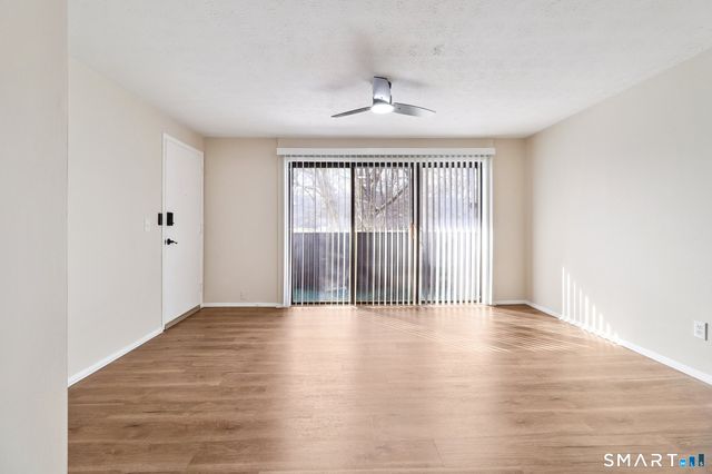 172 Towne House Road 172, Hamden, CT 06514