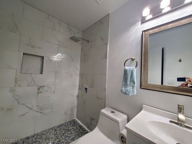 2305 North Jones Boulevard 2, Las Vegas, NV 89108