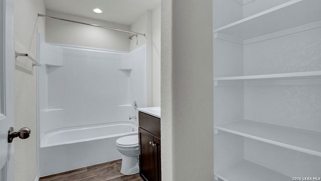 812 Nodding Nixie, Seguin, TX 78155