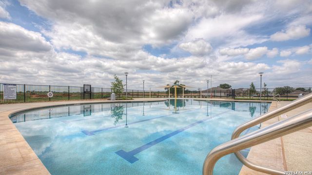 812 Nodding Nixie, Seguin, TX 78155