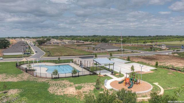 812 Nodding Nixie, Seguin, TX 78155