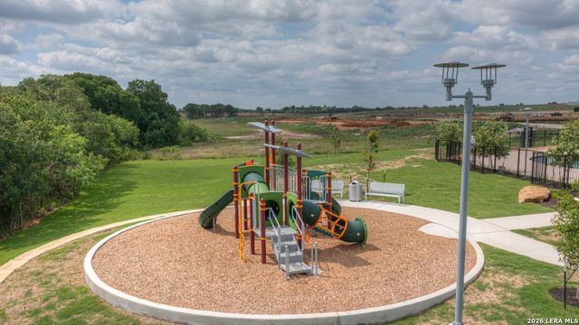 812 Nodding Nixie, Seguin, TX 78155
