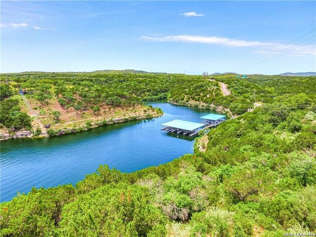 812 Nodding Nixie, Seguin, TX 78155
