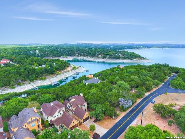 812 Nodding Nixie, Seguin, TX 78155