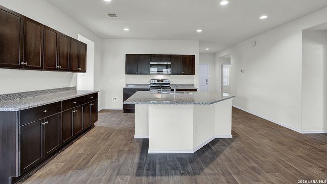812 Nodding Nixie, Seguin, TX 78155
