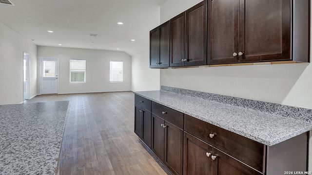 812 Nodding Nixie, Seguin, TX 78155