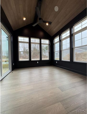 4125 Village Green Drive, Thomas Twp, MI 48623