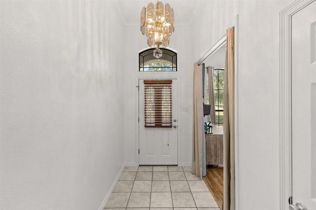 500 Little Creek Trail, Oak Leaf, TX 75154