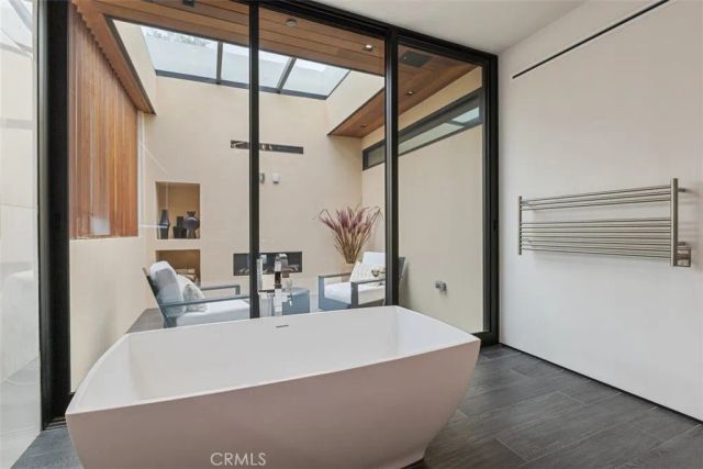 6517 Colgate Avenue, Los Angeles, CA 90048