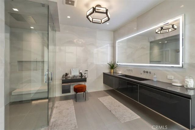 6517 Colgate Avenue, Los Angeles, CA 90048