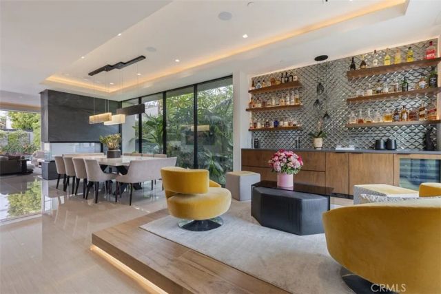 6517 Colgate Avenue, Los Angeles, CA 90048