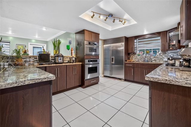 25520 SW 125th Ct, Homestead, FL 33032