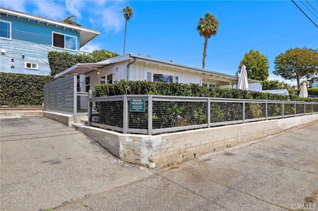 220 Cajon Street, Laguna Beach, CA 92651