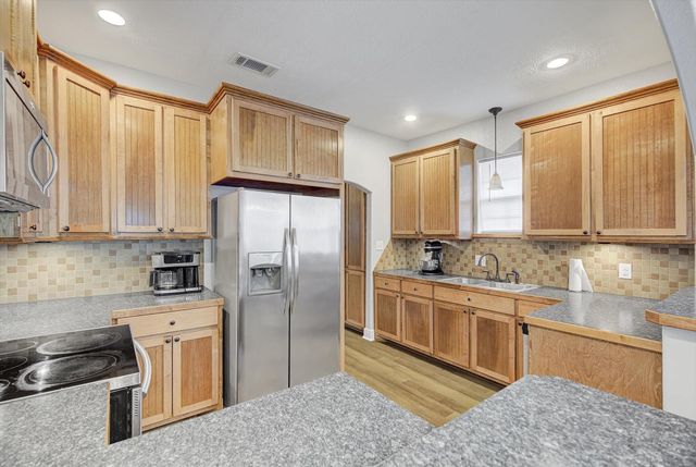 590 Highland Drive, Beaumont, TX 77705