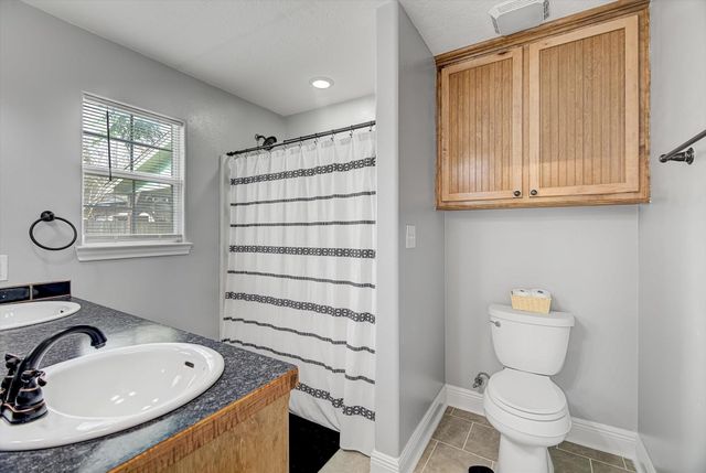 590 Highland Drive, Beaumont, TX 77705