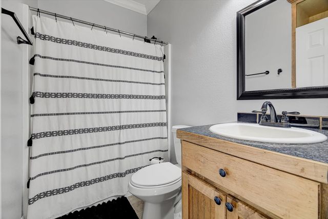 590 Highland Drive, Beaumont, TX 77705