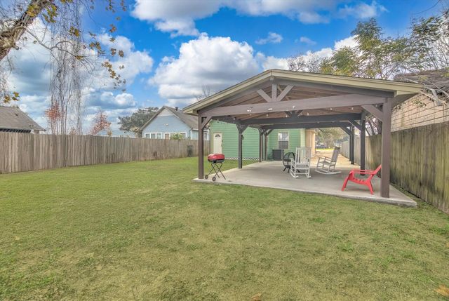 590 Highland Drive, Beaumont, TX 77705