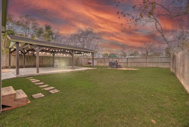 590 Highland Drive, Beaumont, TX 77705