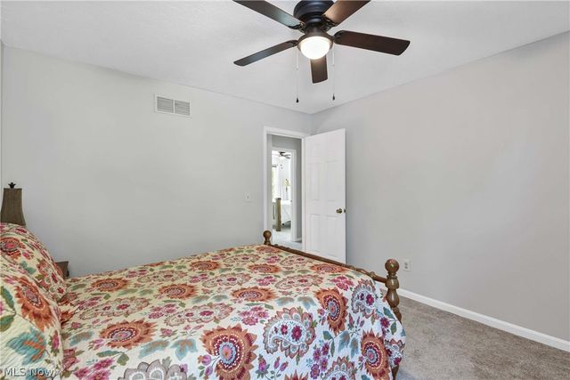 705 Lake Trail, Aurora, OH 44202