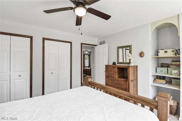 705 Lake Trail, Aurora, OH 44202