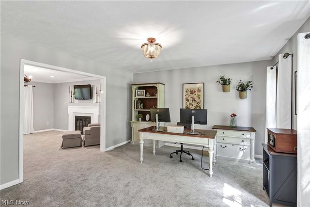 705 Lake Trail, Aurora, OH 44202