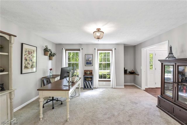 705 Lake Trail, Aurora, OH 44202