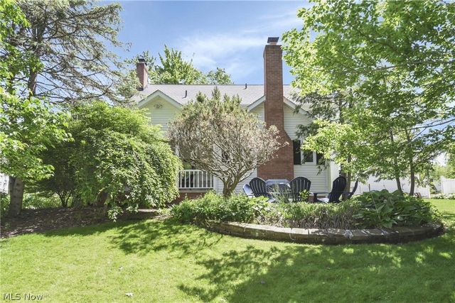 705 Lake Trail, Aurora, OH 44202