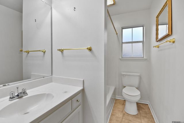 10290 Lake Park Ave, Gonzales, LA 70737