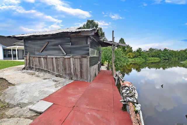 10290 Lake Park Ave, Gonzales, LA 70737