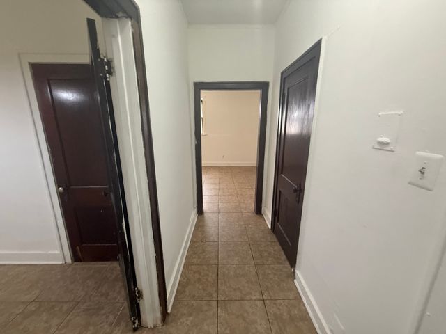 3258 Maple Avenue BH, Berwyn, IL 60402