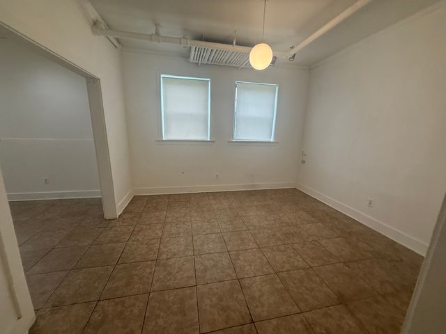 3258 Maple Avenue BH, Berwyn, IL 60402