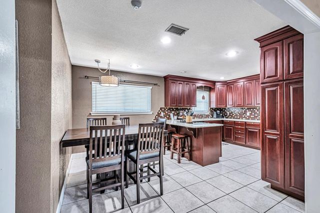 3814 W Kansas, Midland, TX 79703