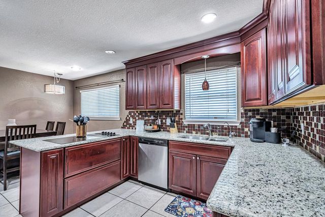 3814 W Kansas, Midland, TX 79703