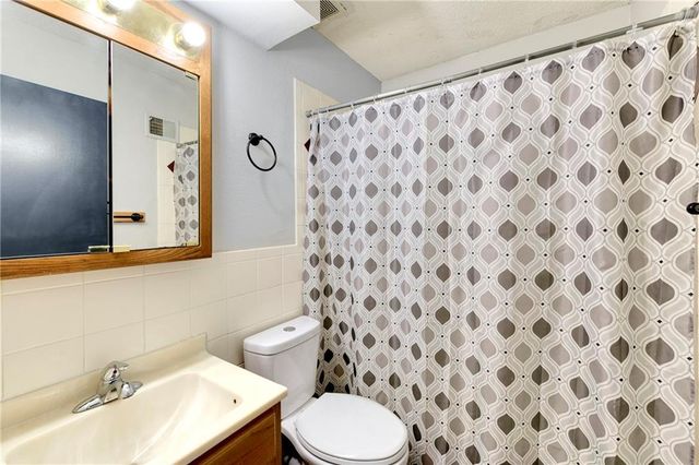 1904 Karlton Way, Excelsior Springs, MO 64024