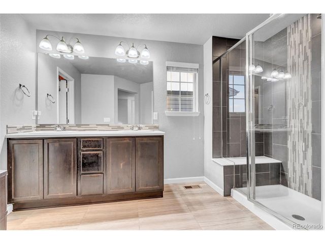 6080 N Fundy St, Aurora, CO 80019