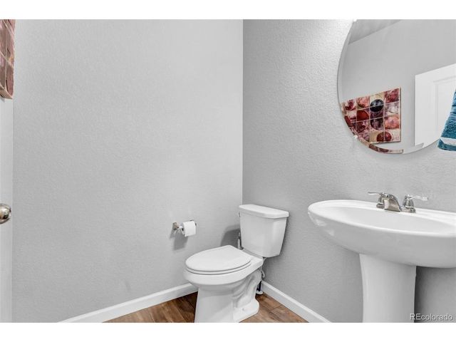 6080 N Fundy St, Aurora, CO 80019