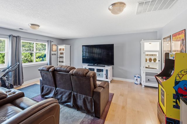 61316 Brianne Place, Bend, OR 97702