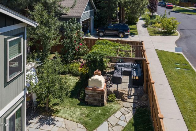 61316 Brianne Place, Bend, OR 97702