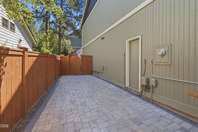 61316 Brianne Place, Bend, OR 97702