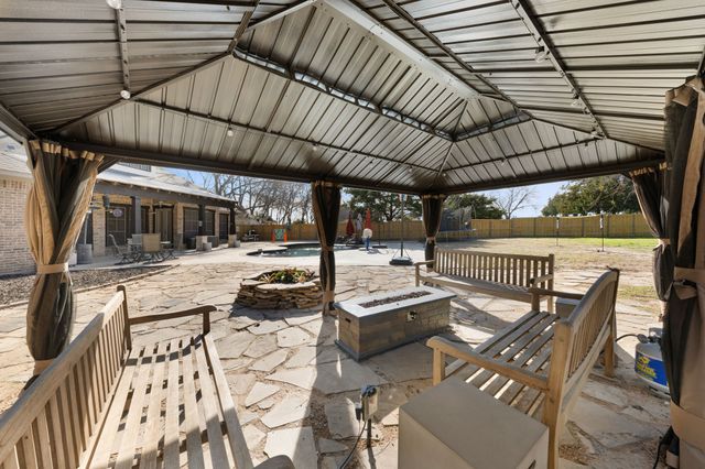 7880 County Road 542, Nevada, TX 75173