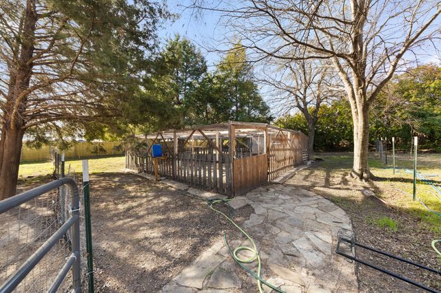 7880 County Road 542, Nevada, TX 75173