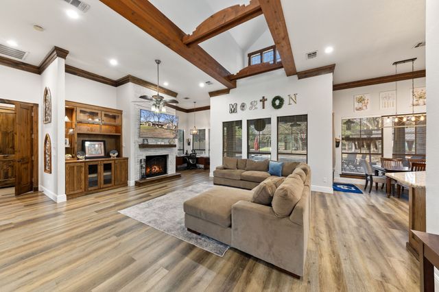 7880 County Road 542, Nevada, TX 75173