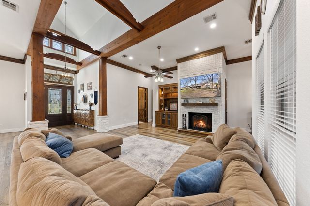 7880 County Road 542, Nevada, TX 75173