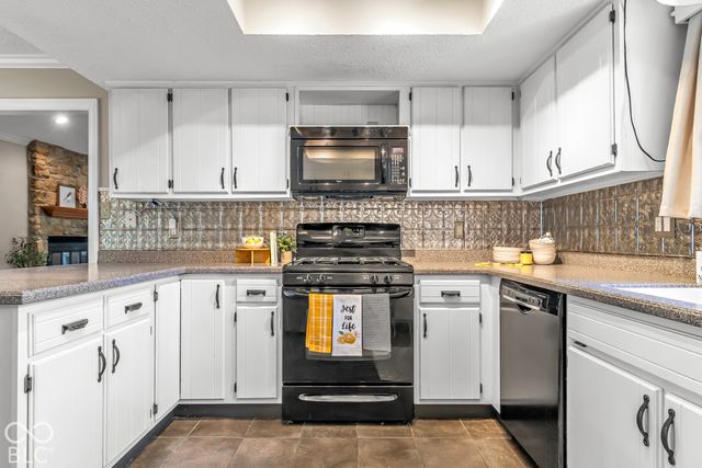 200 Wintergreen Drive, Noblesville, IN 46062