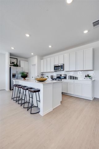 8015 Jade Crest Drive, Angleton, TX 77515