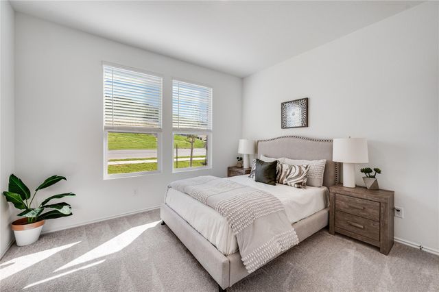 8015 Jade Crest Drive, Angleton, TX 77515