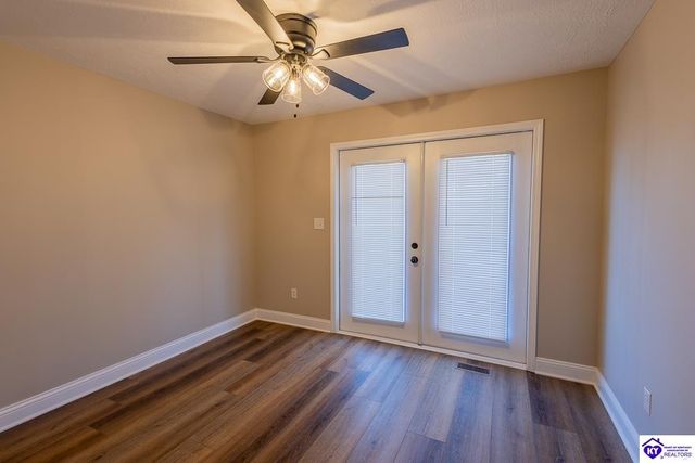 6628 New Glendale Road, Elizabethtown, KY 42740