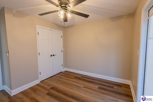 6628 New Glendale Road, Elizabethtown, KY 42740